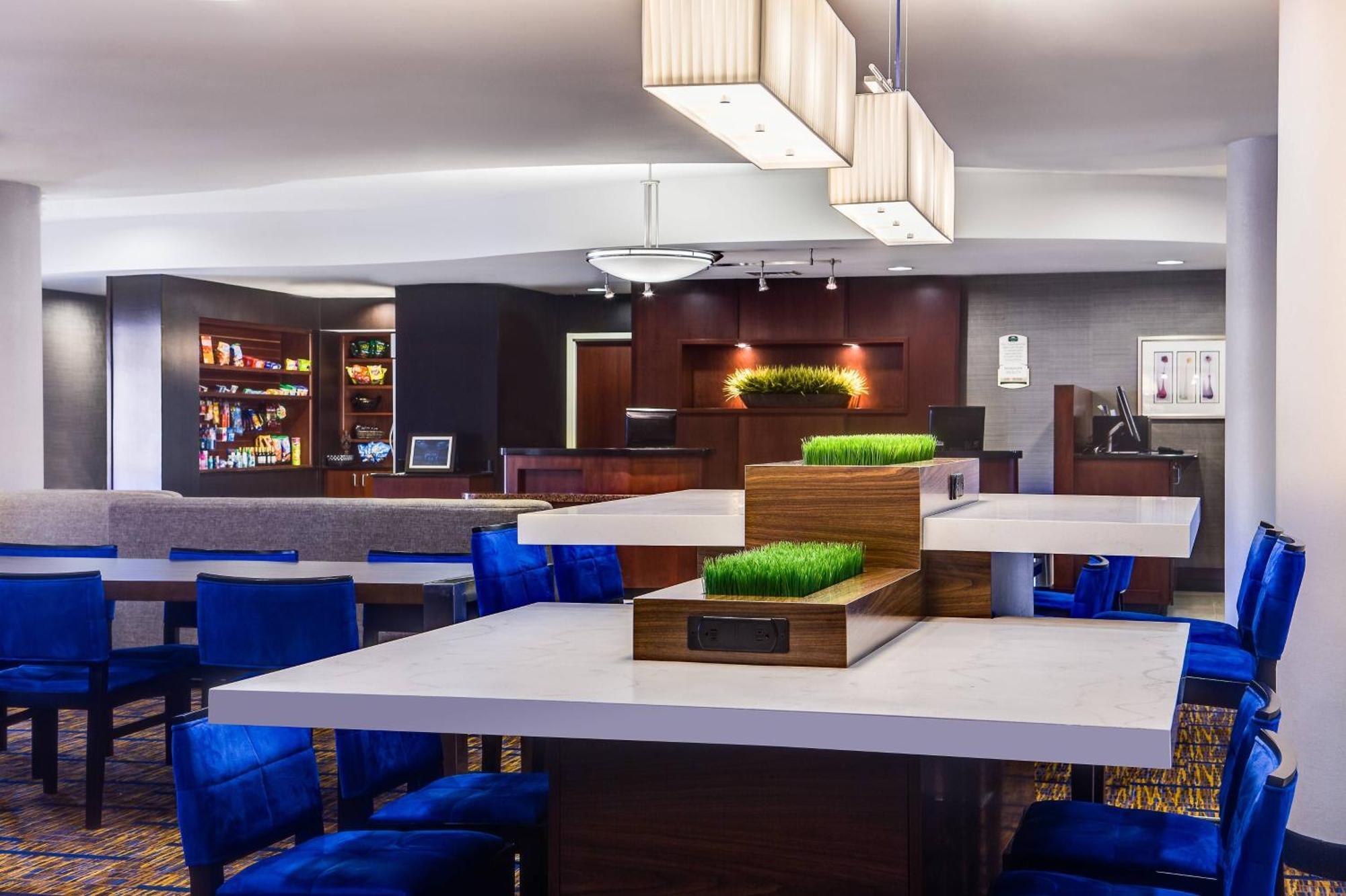Courtyard Des Moines Ankeny Otel Dış mekan fotoğraf