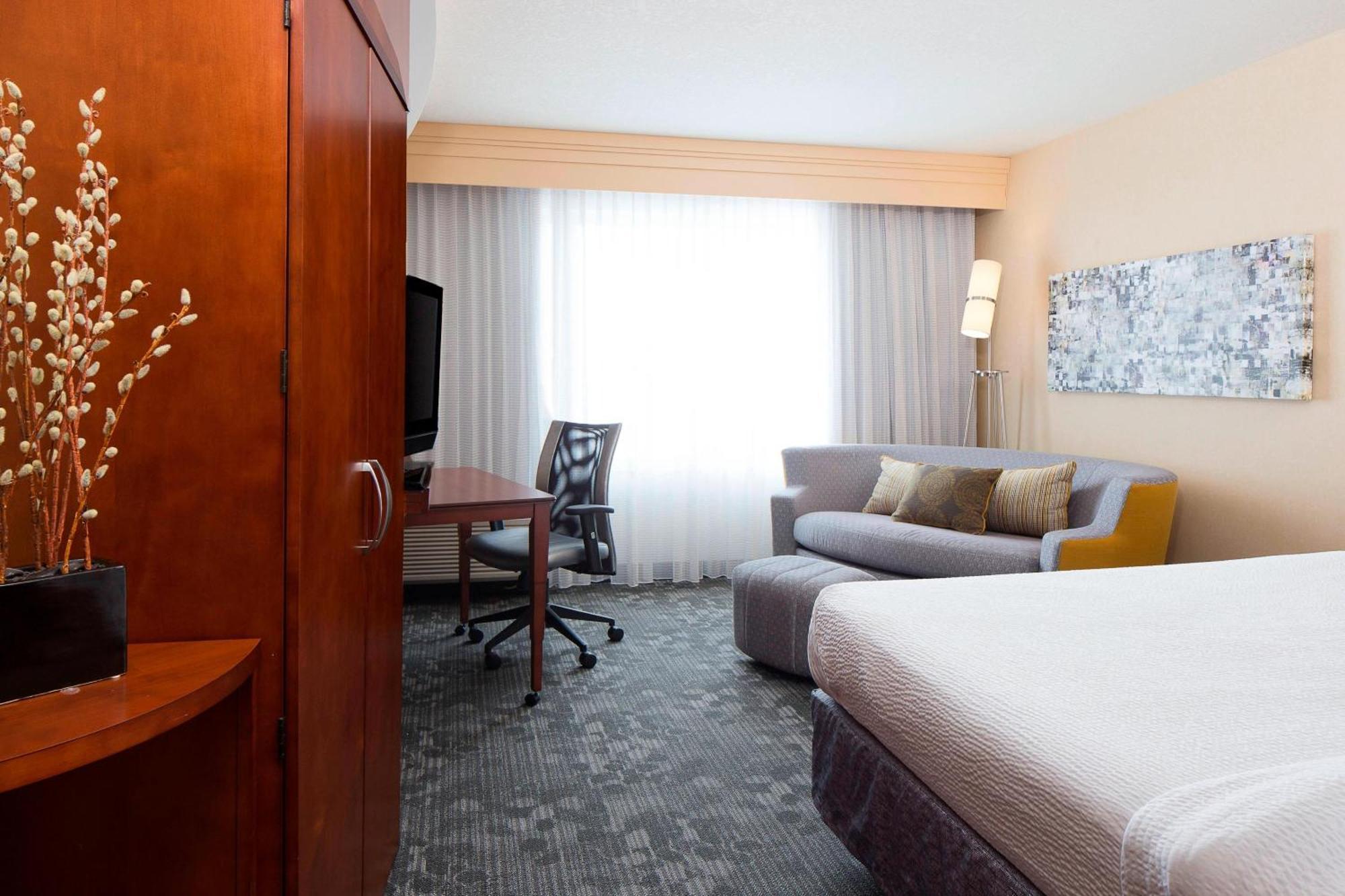 Courtyard Des Moines Ankeny Otel Dış mekan fotoğraf